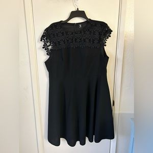 Shein, Black flowery dress